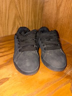 Boys shoes