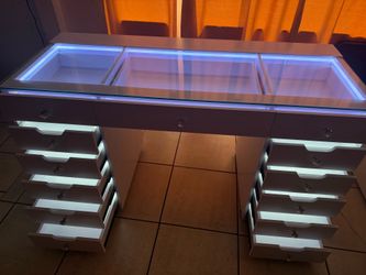 Nail station Desk