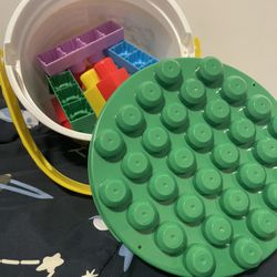 Building Block Bucket