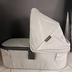 Brand New UPPABABY Vista 3 bassinet
