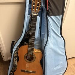 Lucero LC235SCE Acoustic-Electric Exotic Wood Classical Guitar Natural