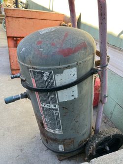 Extra tank for compressor