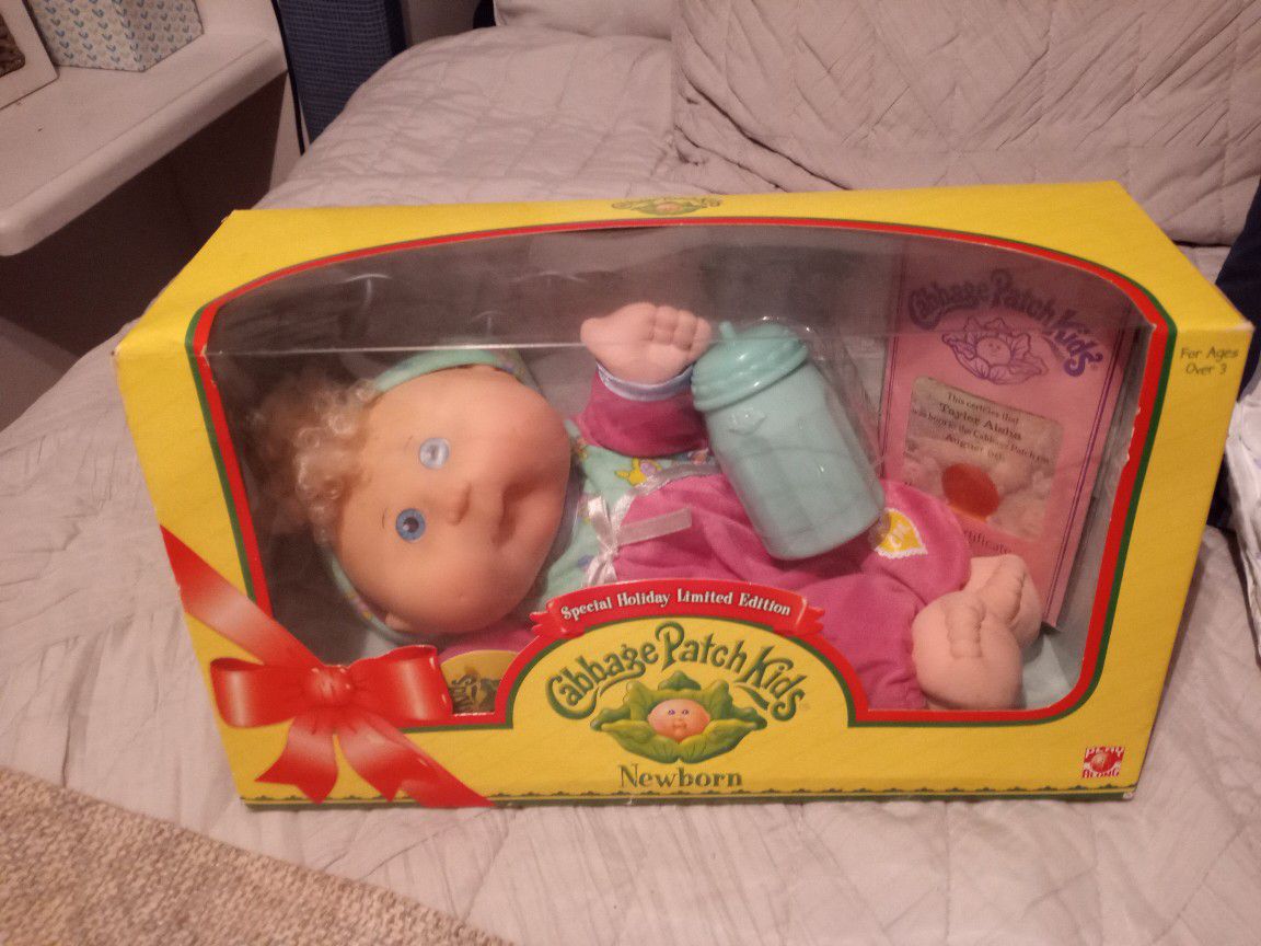 Original Special Edition  Newborn Cabbage Patch  Doll