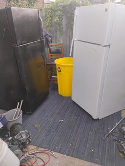 3 Refrigerator All Works 2 Are General Electric 150 Each 