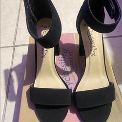Black City Classic High Heels (NEVER WORN)