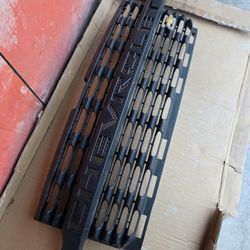 2019-21 Chevy Silverado Grille 