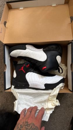 Jordan’s & vapor max’s plus men’s 9