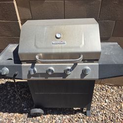 Char-Broil 4 Burner Grill 
