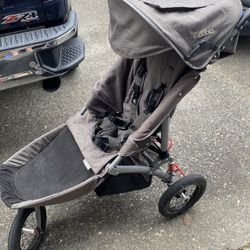 Special Tomato Stroller