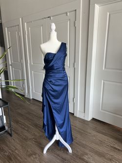 BABYBOO- Brand New “Julienne Maxi Dress” Navy  Sz MED