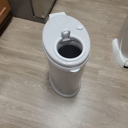 Diapers Trash Can 