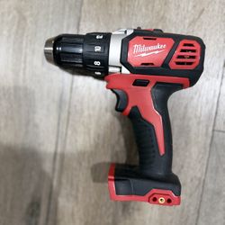 Milwaukee M18 18V Lithium-Ion Cordless 1/2 in. Drill Driver (Tool-Only)
