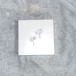 Apple AirPods Pro (2nd Gen) with Active Noise Cancellation – Like New