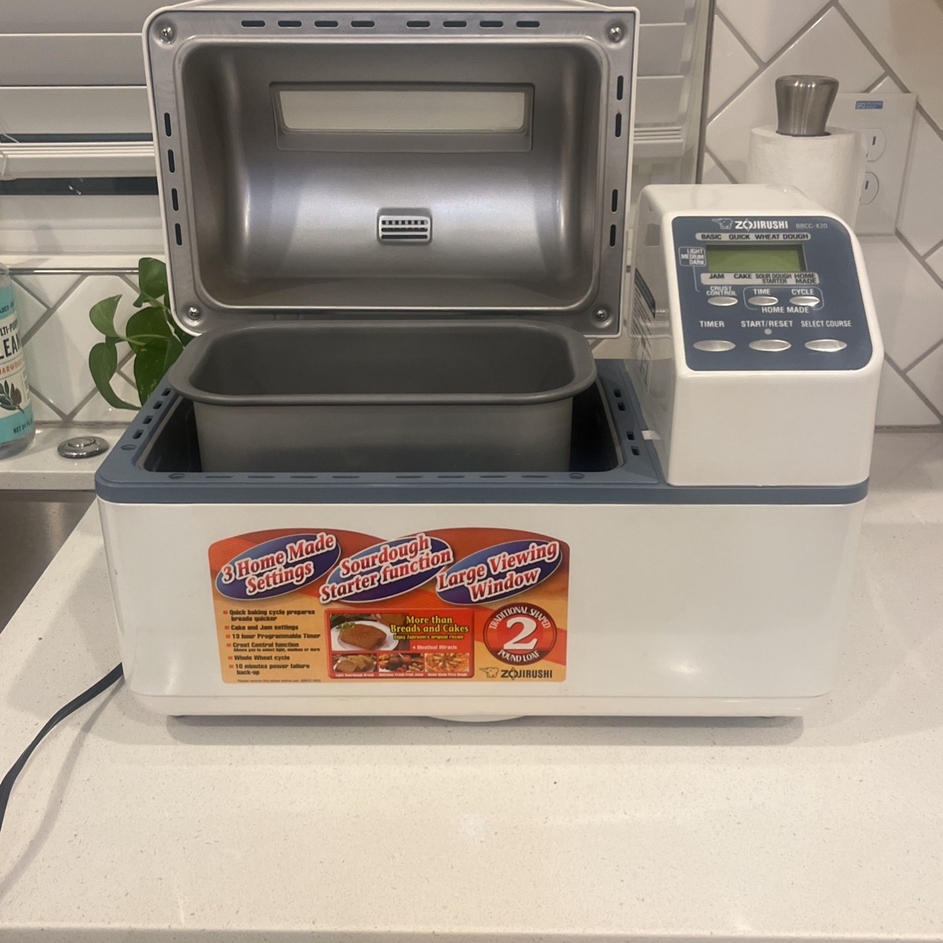 Zojirushi Home Bakery Supreme Bread Machine for Sale in Scottsdale, AZ