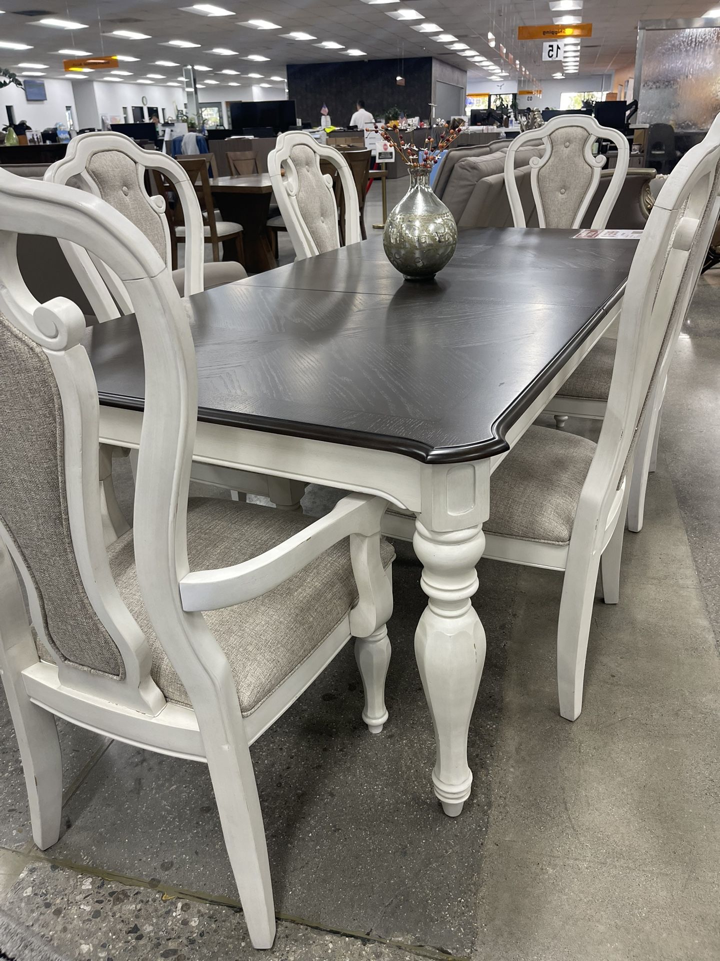 Elegant Farmhouse Dining Table Set With 6 Chairs