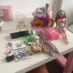 Dolls & Accessories 