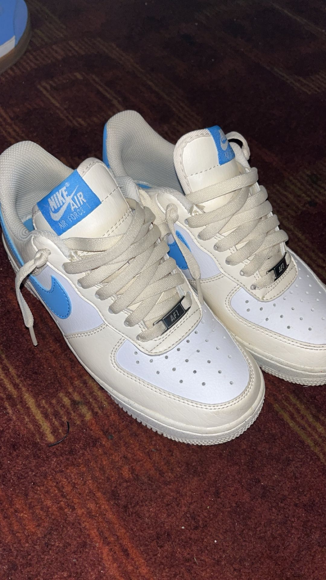 Kids/womens Nike