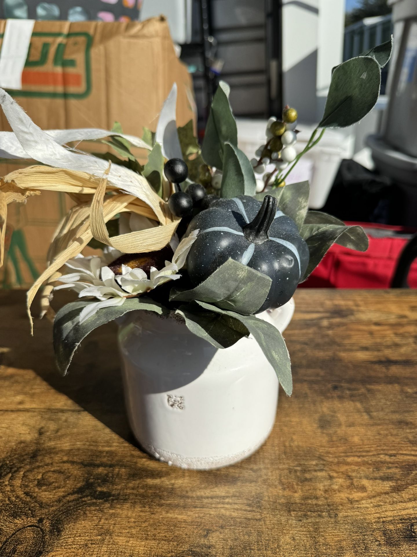 Small Decor Vase With Flowers