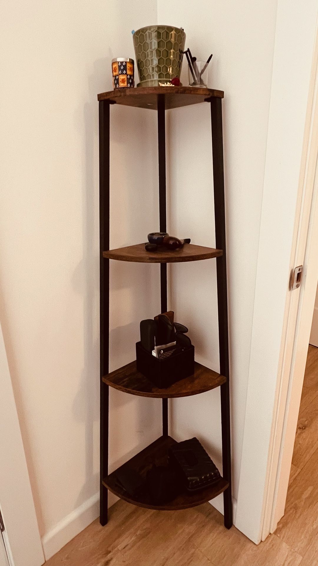 Corner Shelf
