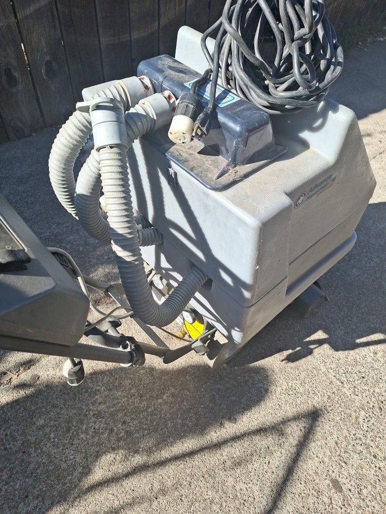 Advance Aquaclean 18 By Nilfisk Advance Carpet Cleaner for Sale in