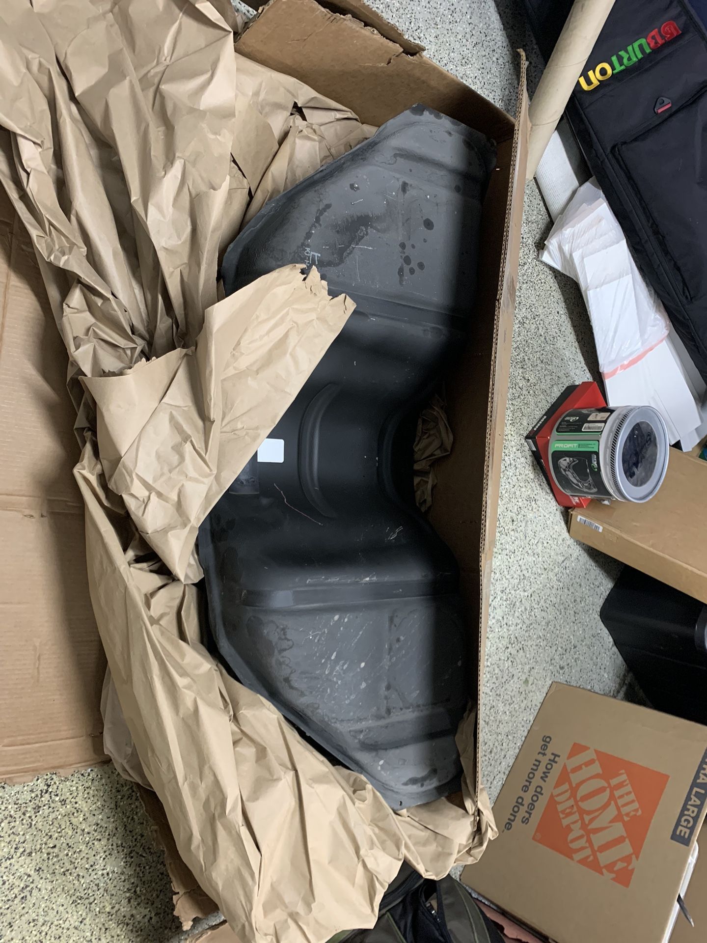 2017 Infiniti Q50 Gas Tank W 3.7 Fuel Pumps Attached