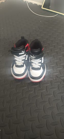 Boy shoe