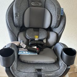 NEW! Graco Extend2fit 3:1 Car Seat