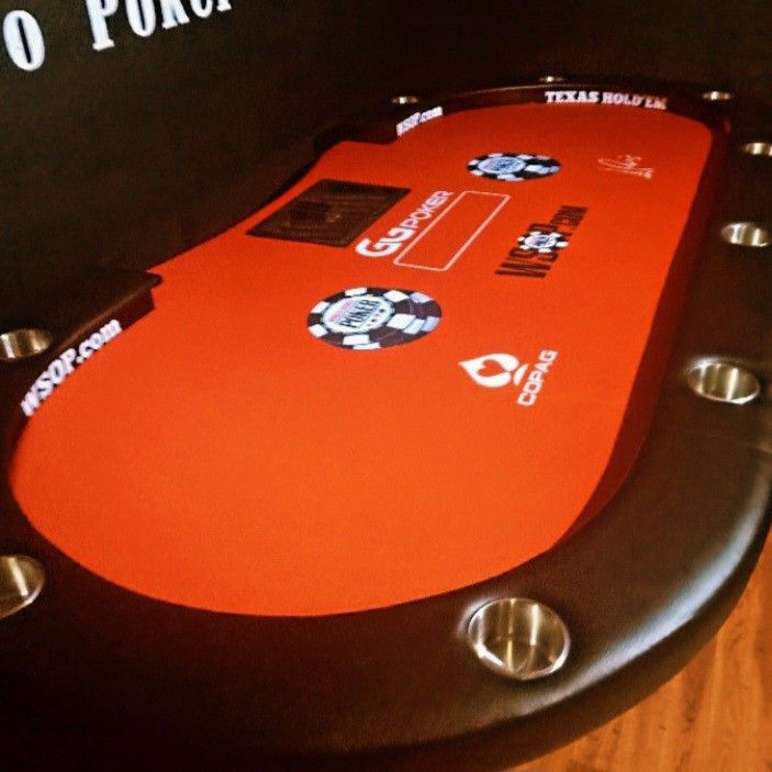 PRO POKER TABLE