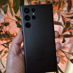 Samsung Galaxy S22 Ultra 128GB Black Matte Unlocked AT&T, T-Mobile, Verizon