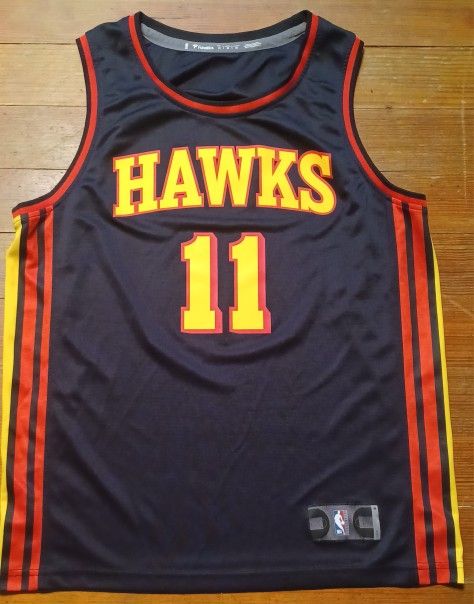 Trey Young Men's Size Medium Fanatics Atlanta Hawks Jersey 11