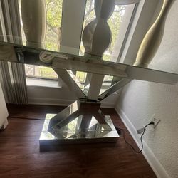 Gorgeous Mirrored Side Table