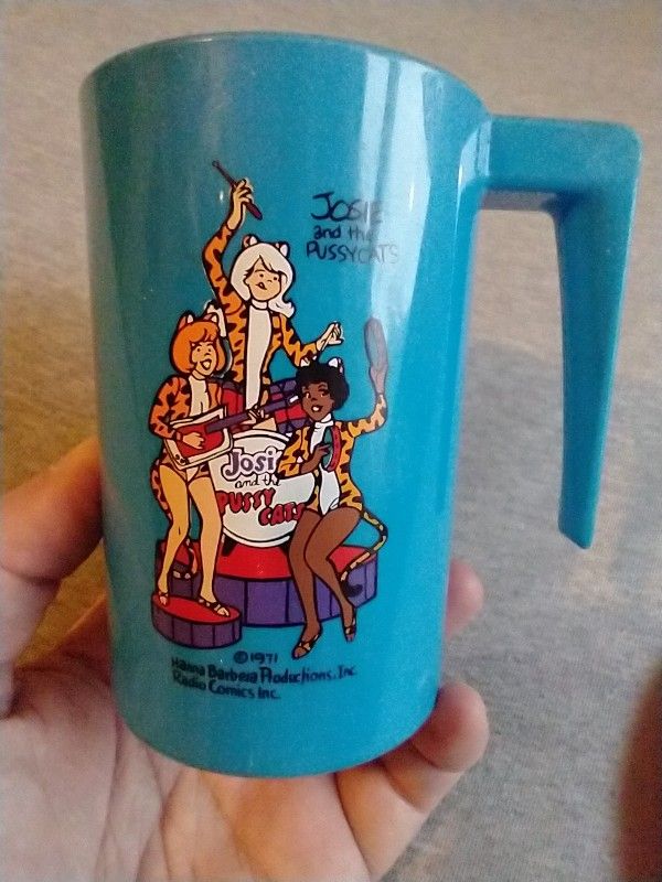 Josie & the Pussycats mini-mug 1971