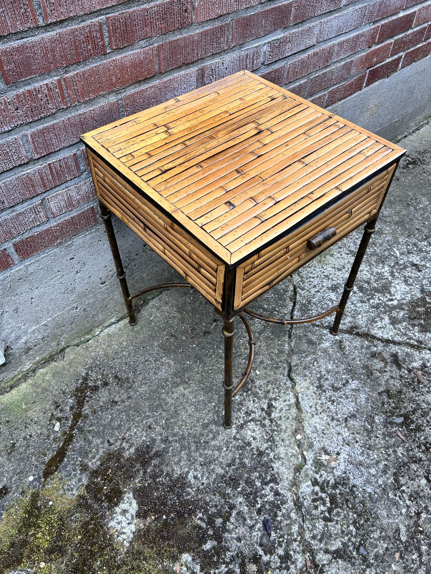 Vintage 80’s split bamboo end table night stand with faux bamboo metal legs. Plant stand?