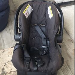 Baby’s Car Seat