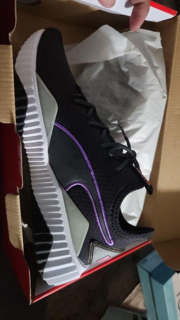 Puma Defy Sheen