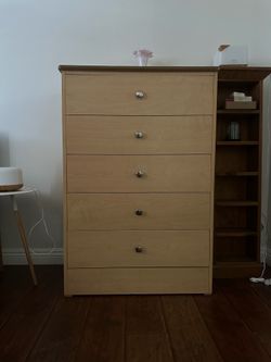 Light brown dresser