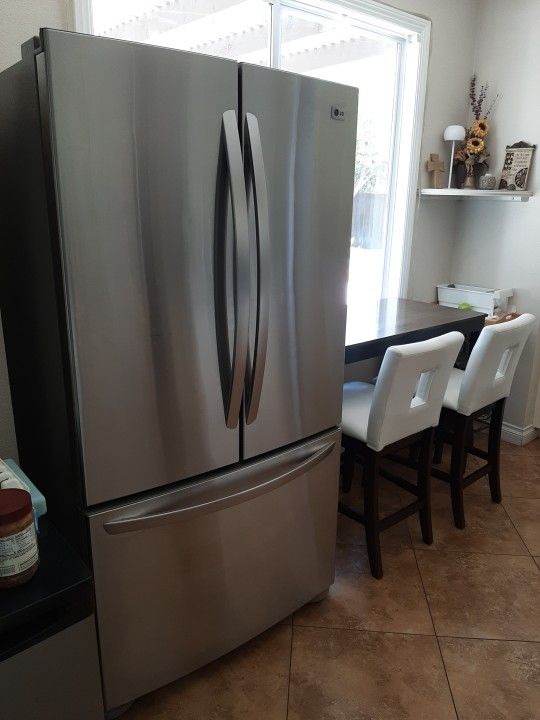 REFRIGERATOR