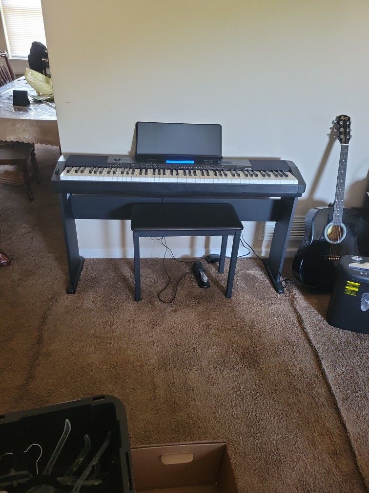 Casio CDP235R PIANO, electric for Sale in Loganville, GA OfferUp