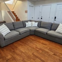 Pottery Barn Oversized Gray Sectional –Like New!