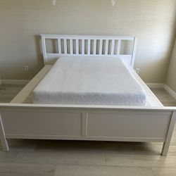 IKEA HEMNES Bed Frame, White Stain/Lönset, King Size. With Bed Linens And Slatted Bed Base