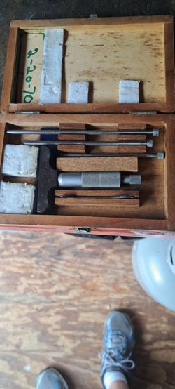 Inside Micrometer Set in Wooden Case