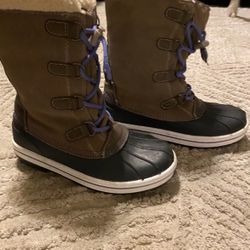 Girls Size 4 Snow Boot