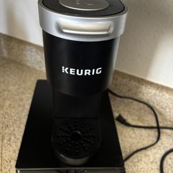 Keurig K-mini With Pod Storage 