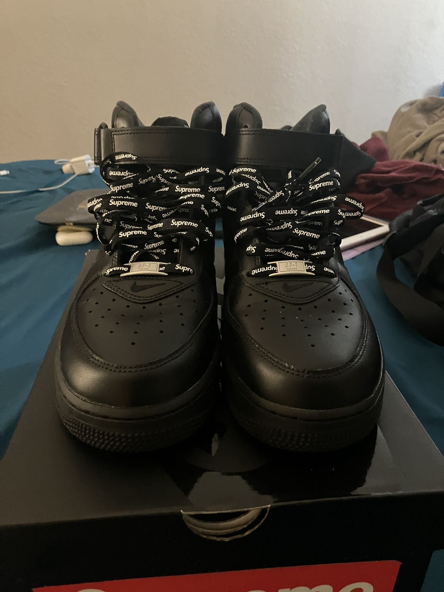 Supreme AF1 Mid
