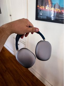 AirPods Max - Sky Blue, Gen 1