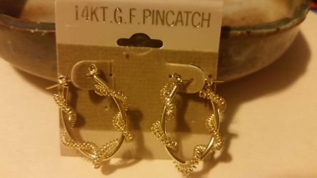 14 karat gold filled pin catch earrings... silver