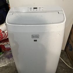 BLACK+DECKER 10,000 BTU Portable Air Conditioner
