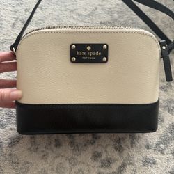 Kate Spade Hanna Wellesley Crossbody Shoulder Handbag Purse Beige Black 
