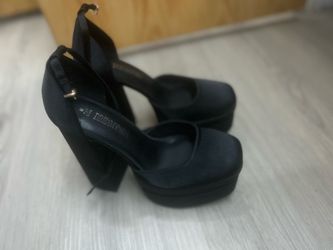 Black heels !