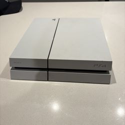 White PlayStation 4